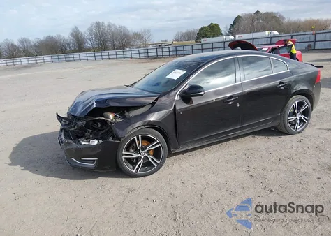 2014 Volvo S60 T5 z USA, uszkodzony, nr VIN YV1612FS3E1288572